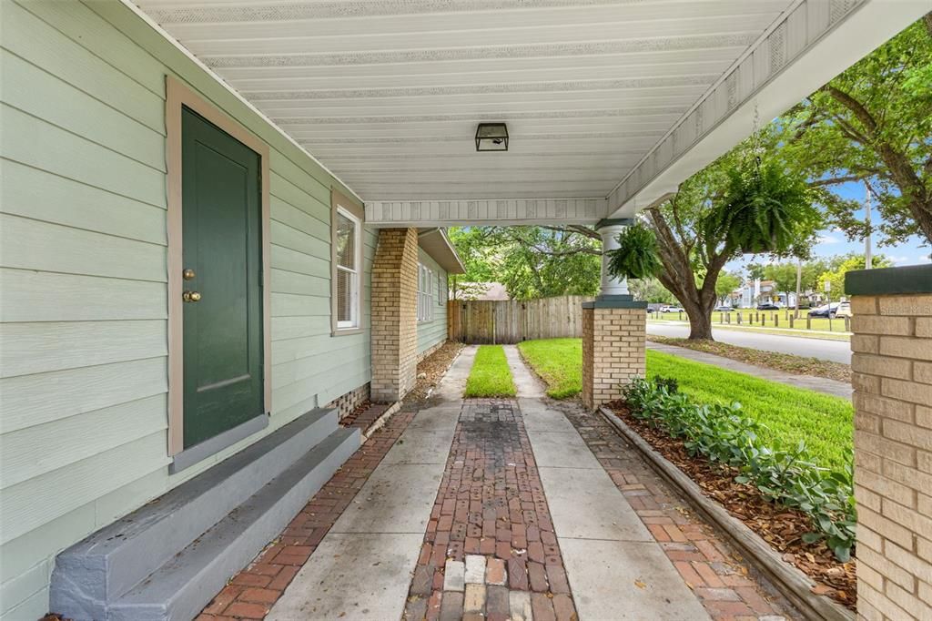 Active With Contract: $650,000 (4 beds, 2 baths, 2128 Square Feet)