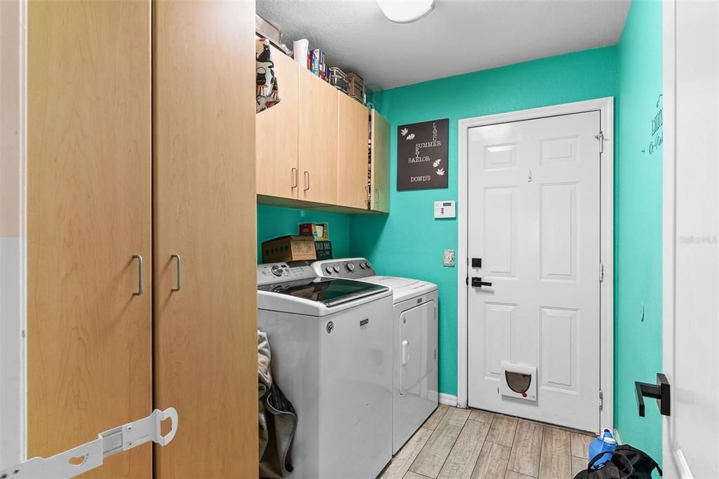 Active With Contract: $385,000 (4 beds, 3 baths, 2072 Square Feet)