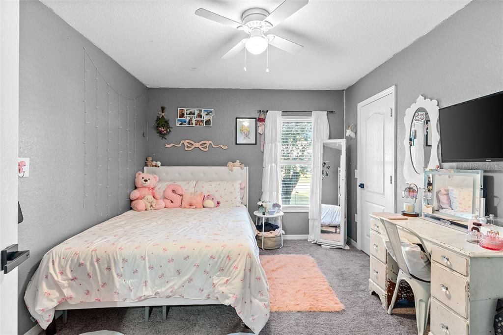 Active With Contract: $385,000 (4 beds, 3 baths, 2072 Square Feet)