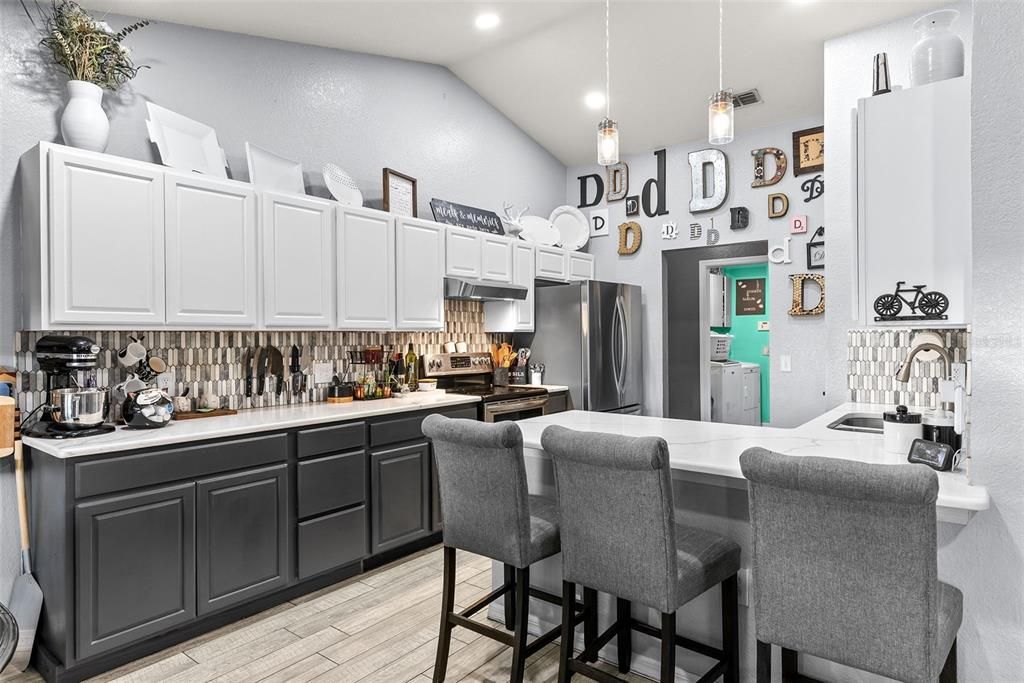 Active With Contract: $385,000 (4 beds, 3 baths, 2072 Square Feet)