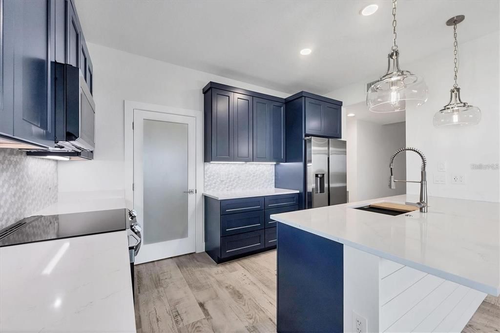 For Rent: $3,500 (3 beds, 2 baths, 2028 Square Feet)