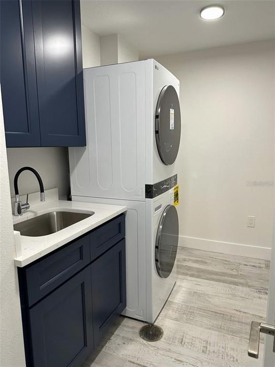 For Rent: $3,500 (3 beds, 2 baths, 2028 Square Feet)