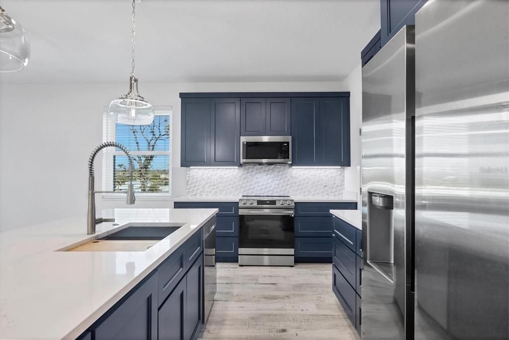 For Rent: $3,500 (3 beds, 2 baths, 2028 Square Feet)