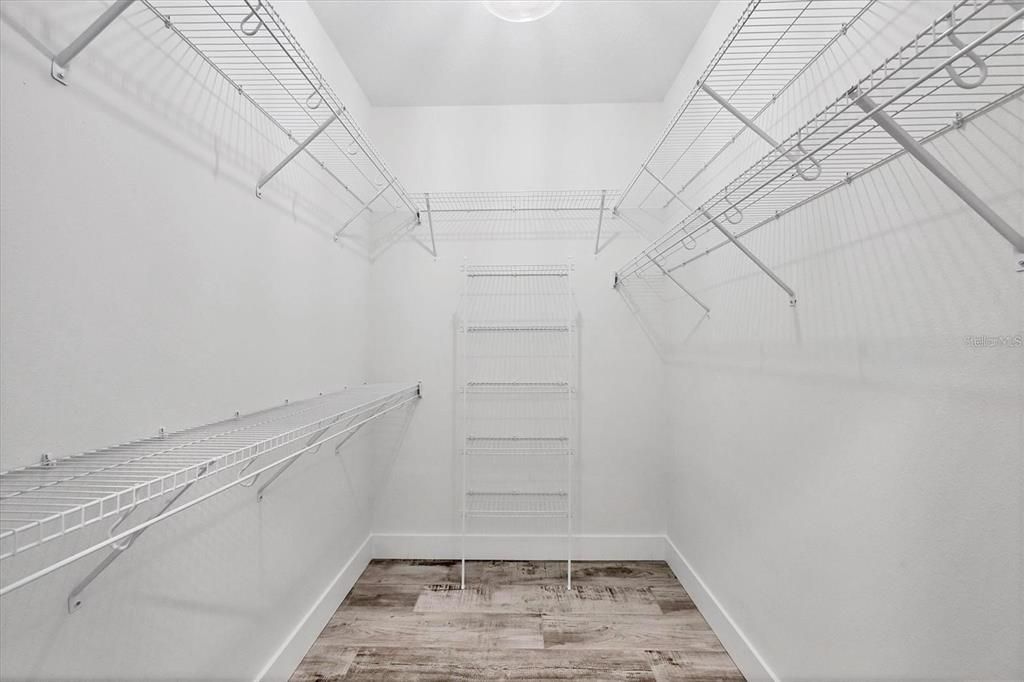 For Rent: $3,500 (3 beds, 2 baths, 2028 Square Feet)