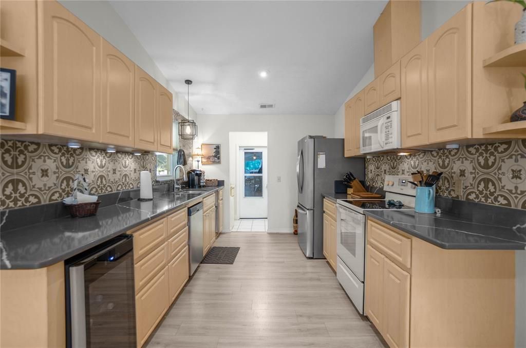 Active With Contract: $300,000 (3 beds, 2 baths, 1635 Square Feet)
