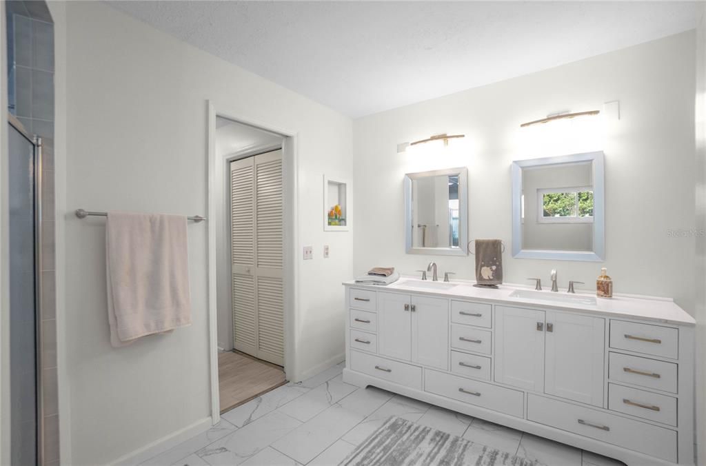 Active With Contract: $300,000 (3 beds, 2 baths, 1635 Square Feet)