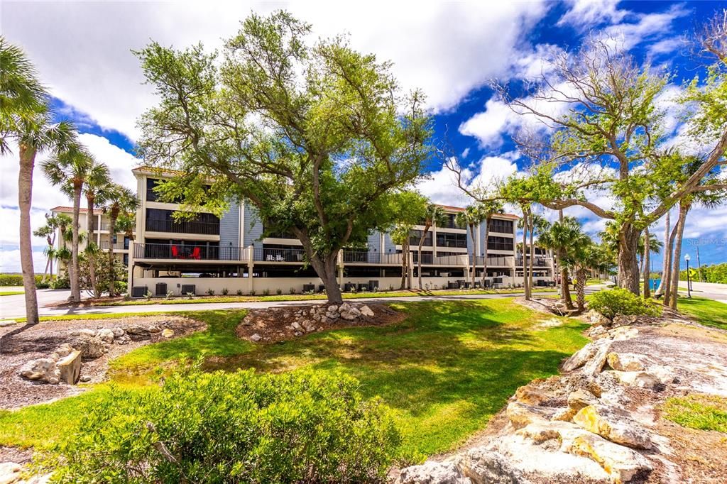 En Venta: $295,000 (2 camas, 2 baños, 1070 Pies cuadrados)