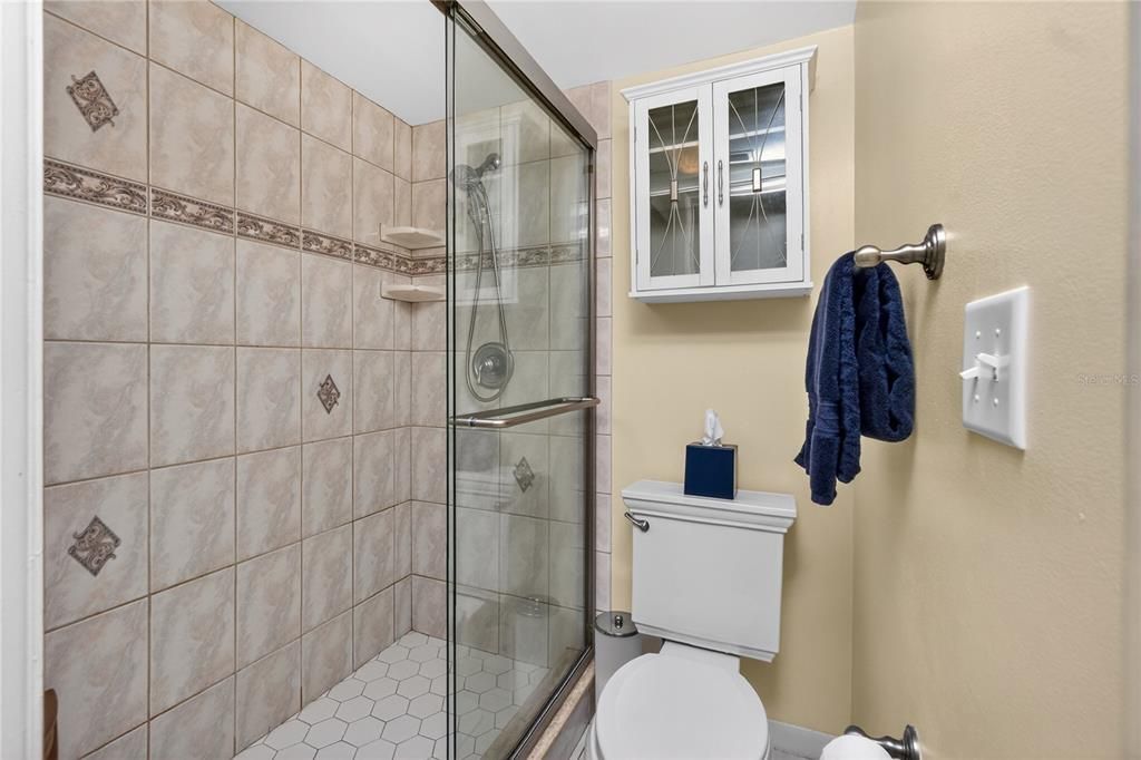 En Venta: $295,000 (2 camas, 2 baños, 1070 Pies cuadrados)