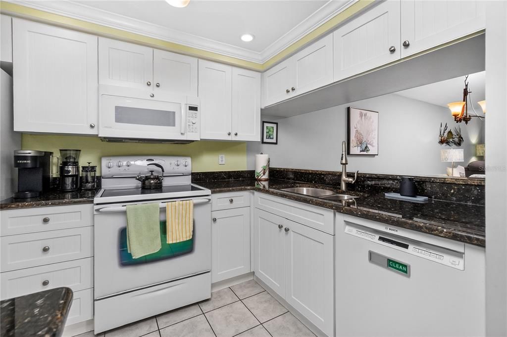 En Venta: $295,000 (2 camas, 2 baños, 1070 Pies cuadrados)
