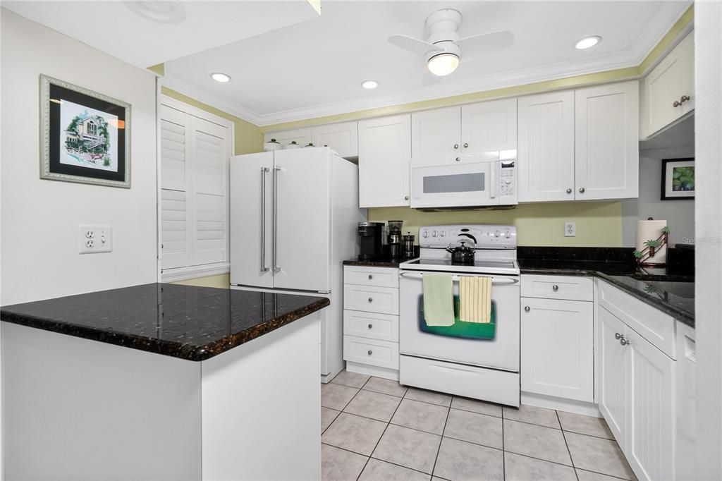 En Venta: $295,000 (2 camas, 2 baños, 1070 Pies cuadrados)