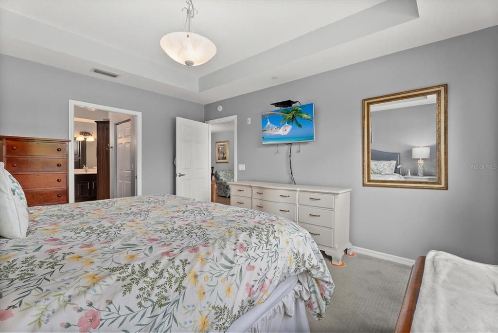 For Sale: $322,900 (2 beds, 2 baths, 1552 Square Feet)