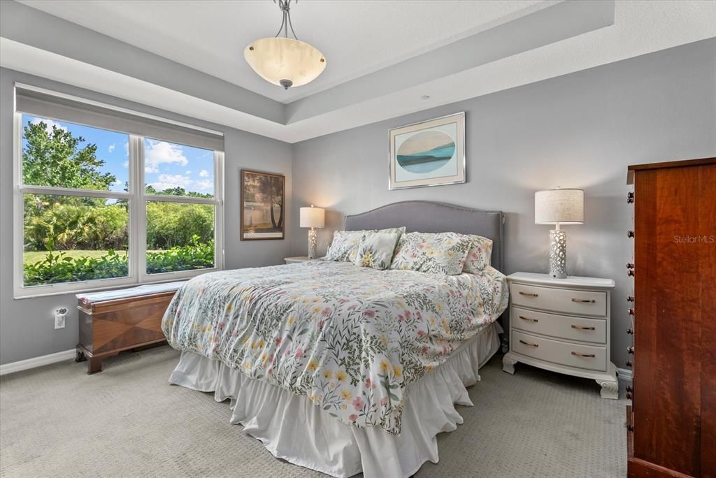 For Sale: $322,900 (2 beds, 2 baths, 1552 Square Feet)