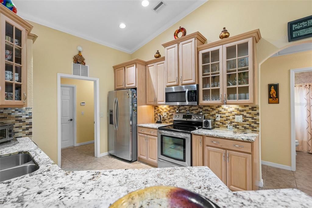 Activo con contrato: $325,500 (3 camas, 2 baños, 1766 Pies cuadrados)