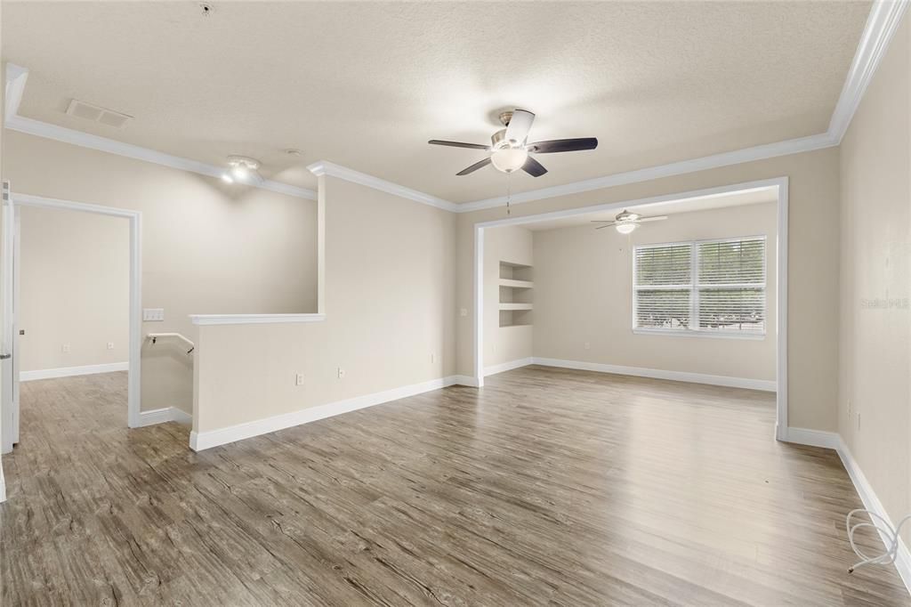 For Sale: $310,000 (3 beds, 2 baths, 1499 Square Feet)