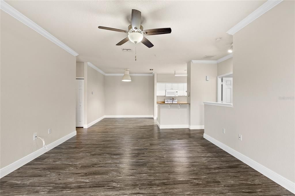 For Sale: $310,000 (3 beds, 2 baths, 1499 Square Feet)