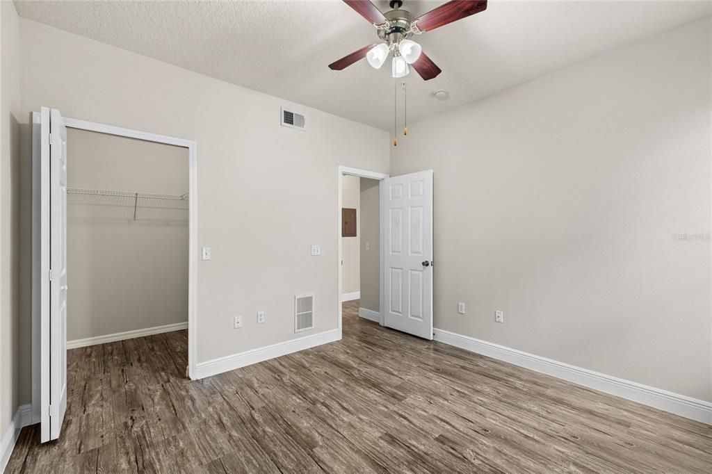 For Sale: $310,000 (3 beds, 2 baths, 1499 Square Feet)