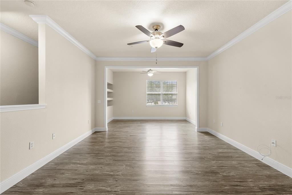 For Sale: $310,000 (3 beds, 2 baths, 1499 Square Feet)