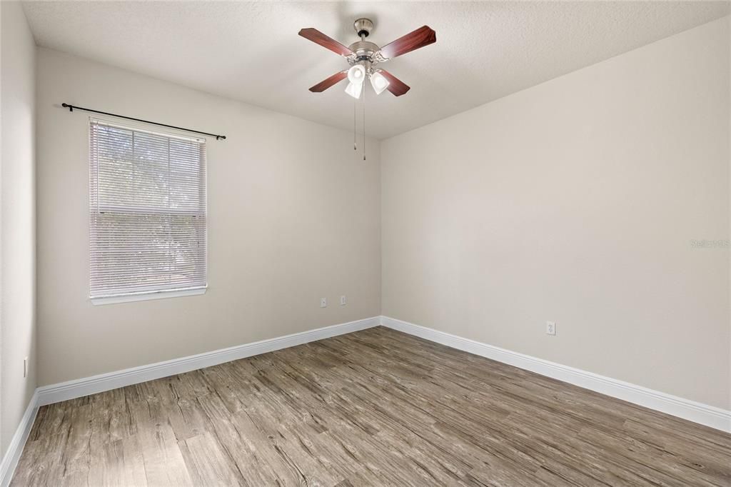 For Sale: $310,000 (3 beds, 2 baths, 1499 Square Feet)