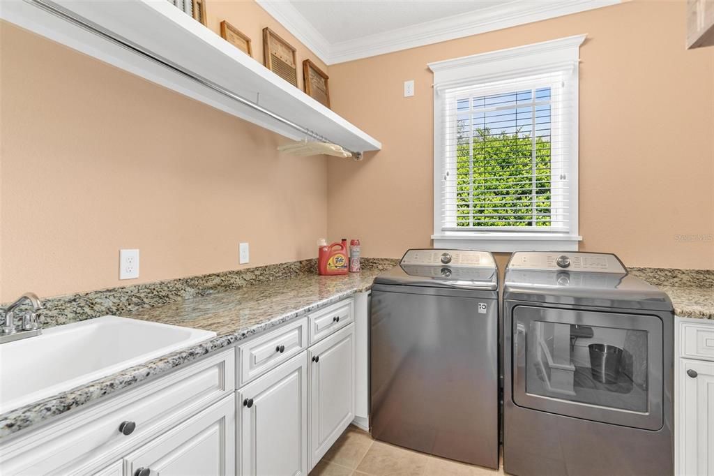 En Venta: $1,390,000 (3 camas, 3 baños, 3308 Pies cuadrados)
