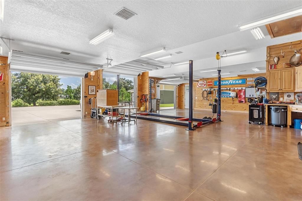 En Venta: $1,390,000 (3 camas, 3 baños, 3308 Pies cuadrados)
