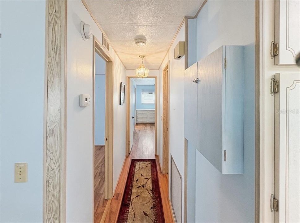 For Sale: $139,900 (2 beds, 2 baths, 1152 Square Feet)