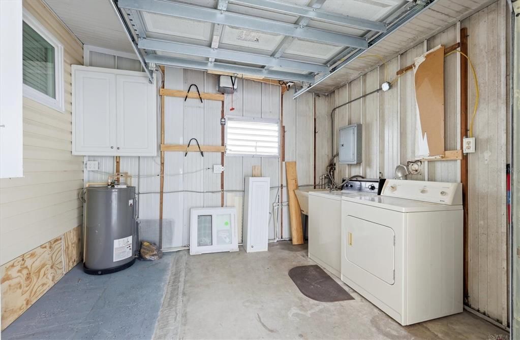 For Sale: $160,000 (2 beds, 2 baths, 1056 Square Feet)