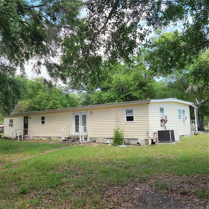 For Sale: $270,000 (4 beds, 2 baths, 1284 Square Feet)