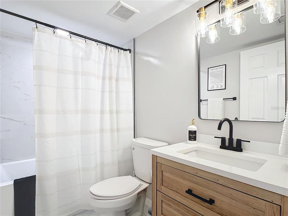 For Sale: $619,000 (2 beds, 2 baths, 1055 Square Feet)