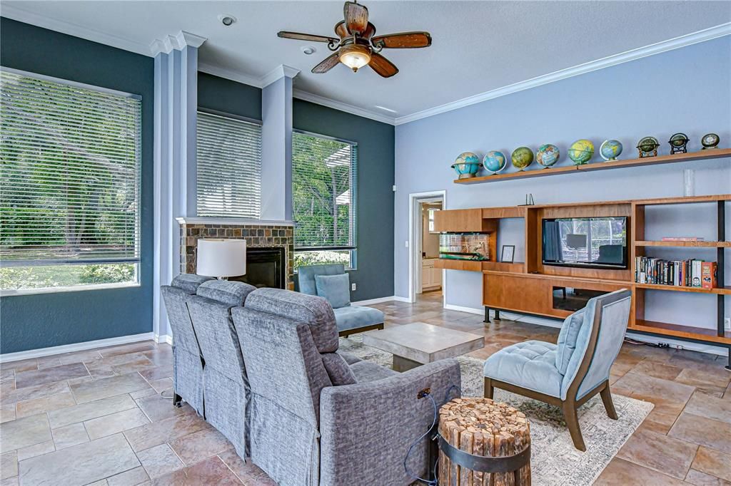 For Sale: $775,000 (5 beds, 3 baths, 3141 Square Feet)