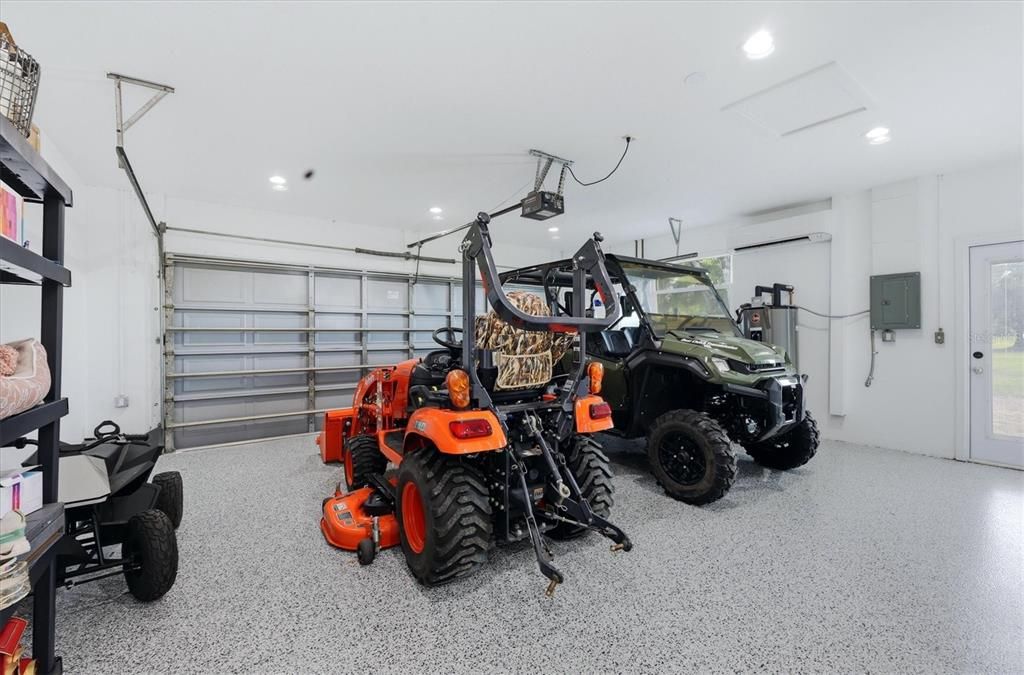 На продажу: $1,075,000 (3 спален, 2 ванн, 2046 Квадратных фут)