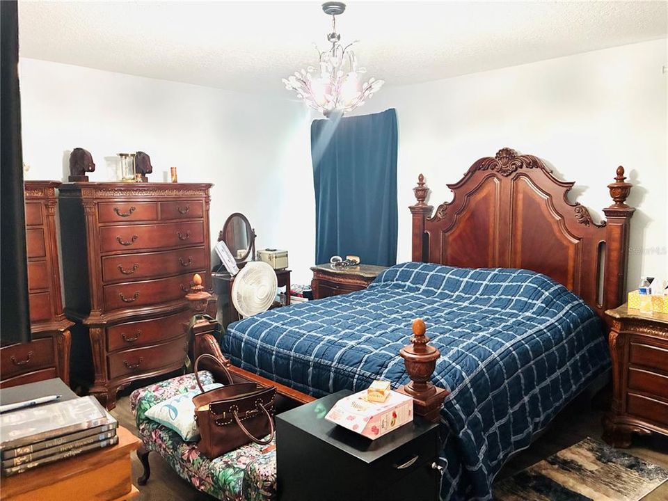 For Sale: $339,000 (3 beds, 2 baths, 1308 Square Feet)
