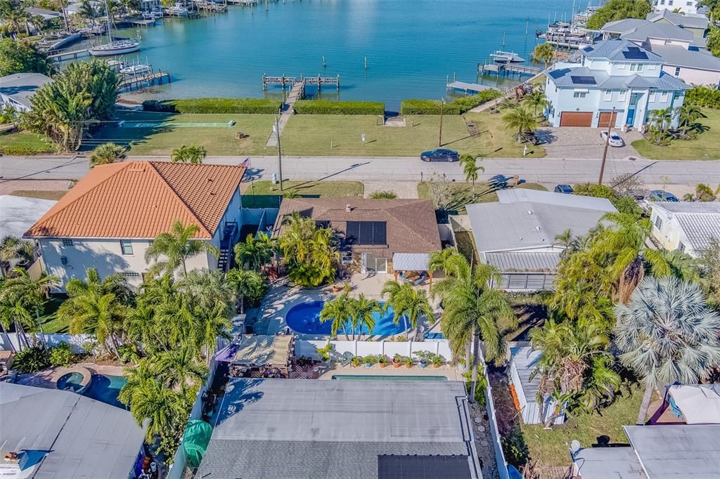 Active With Contract: $3,800 (3 beds, 2 baths, 1305 Square Feet)