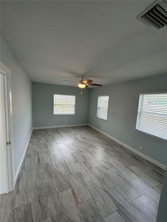 Active With Contract: $3,800 (3 beds, 2 baths, 1305 Square Feet)
