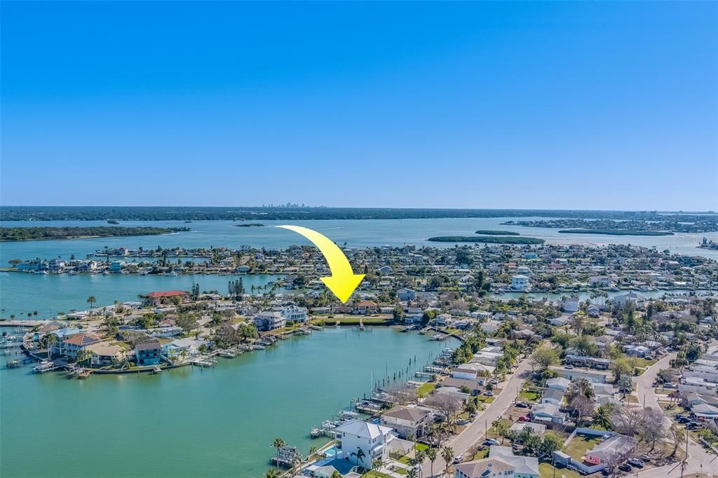 Active With Contract: $3,800 (3 beds, 2 baths, 1305 Square Feet)