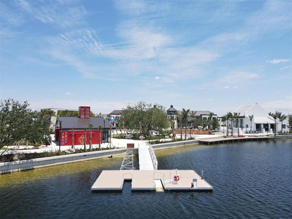 For Sale: $409,000 (2 beds, 2 baths, 1568 Square Feet)