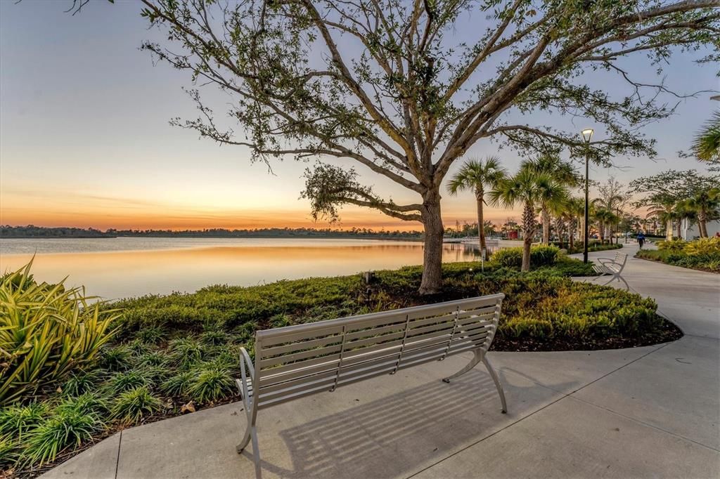 For Sale: $409,000 (2 beds, 2 baths, 1568 Square Feet)