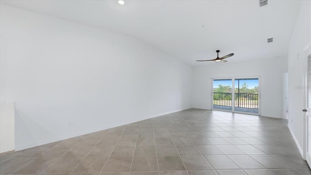 For Sale: $409,000 (2 beds, 2 baths, 1568 Square Feet)