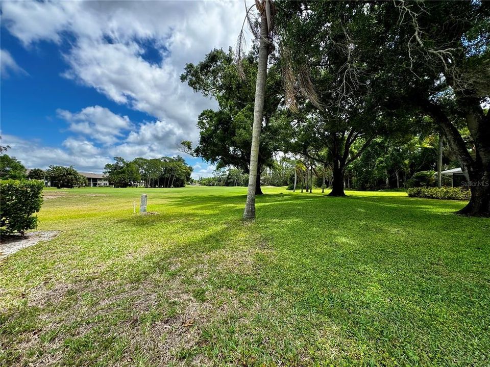 Active With Contract: $1,750 (1 beds, 1 baths, 786 Square Feet)