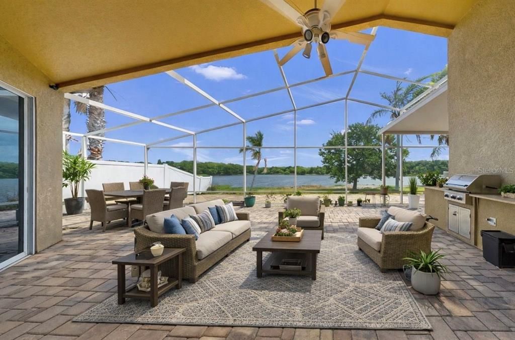 For Sale: $549,000 (4 beds, 3 baths, 2568 Square Feet)