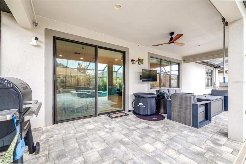 Active With Contract: $599,900 (4 beds, 3 baths, 2408 Square Feet)