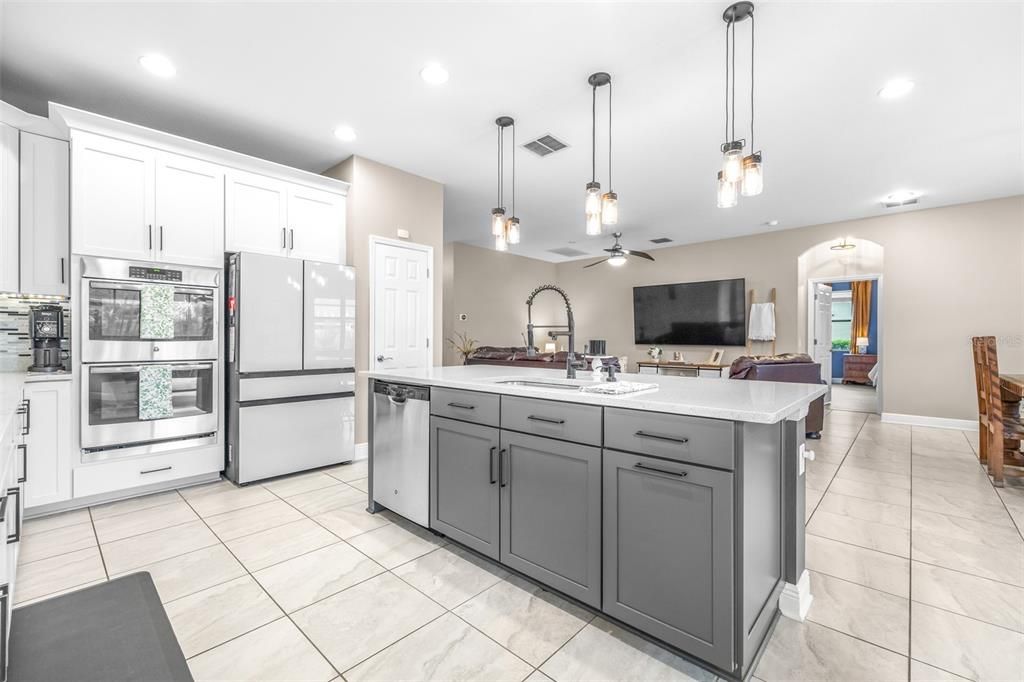 Active With Contract: $599,900 (4 beds, 3 baths, 2408 Square Feet)