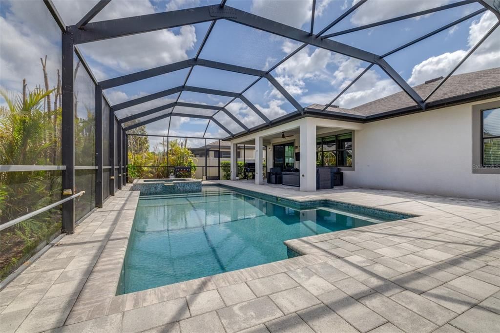 Active With Contract: $599,900 (4 beds, 3 baths, 2408 Square Feet)