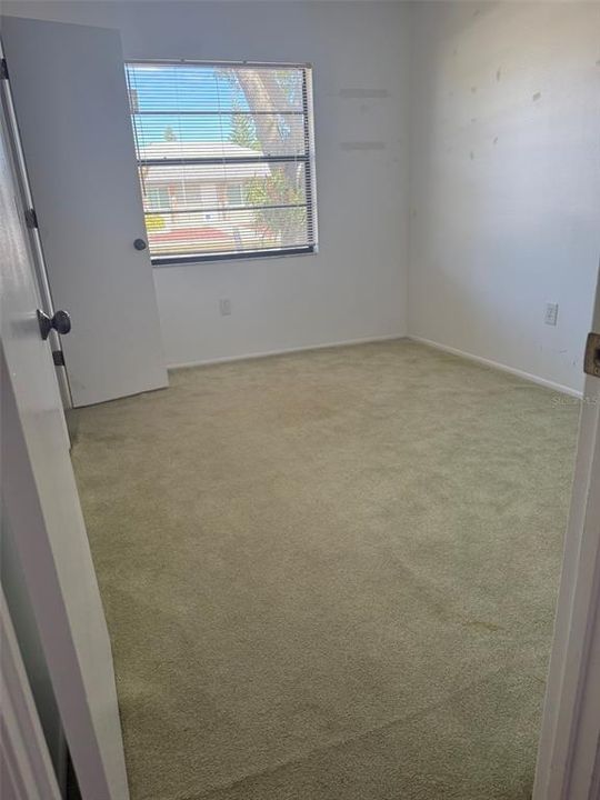 Active With Contract: $250,000 (2 beds, 2 baths, 928 Square Feet)