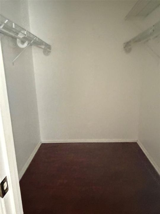 Active With Contract: $250,000 (2 beds, 2 baths, 928 Square Feet)
