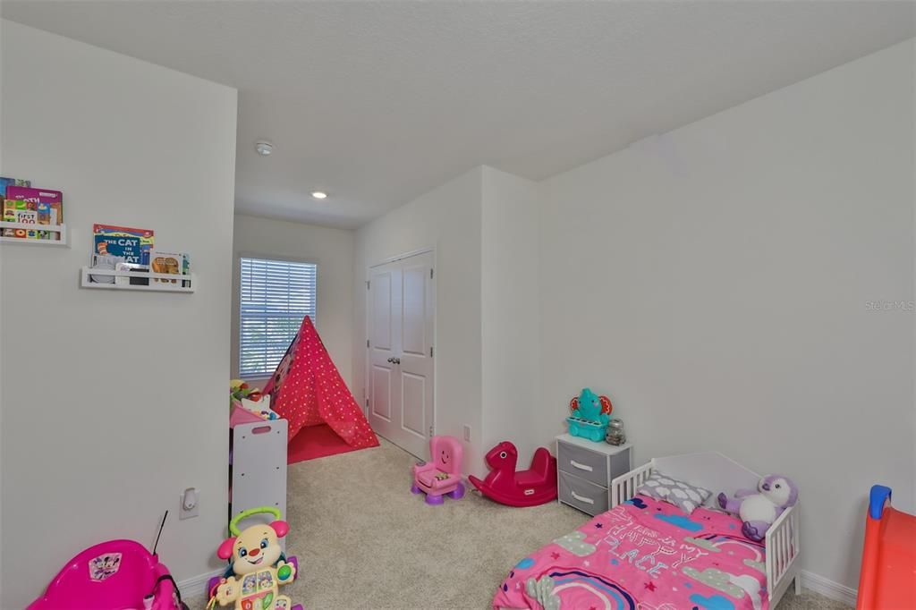 Active With Contract: $2,500 (3 beds, 2 baths, 1707 Square Feet)