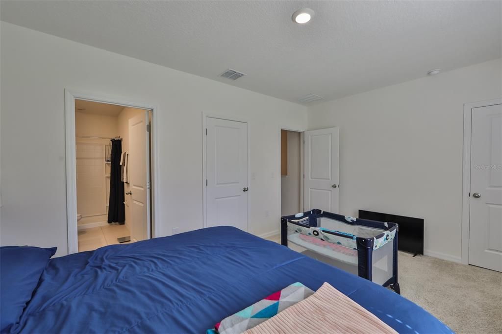 Active With Contract: $2,500 (3 beds, 2 baths, 1707 Square Feet)