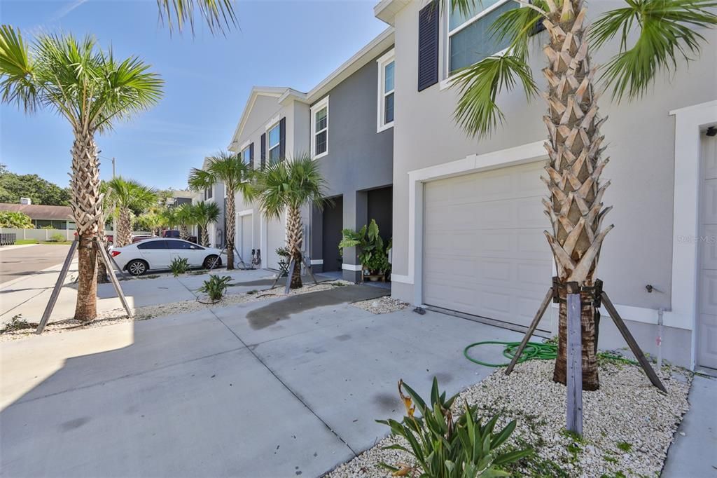 Active With Contract: $2,500 (3 beds, 2 baths, 1707 Square Feet)