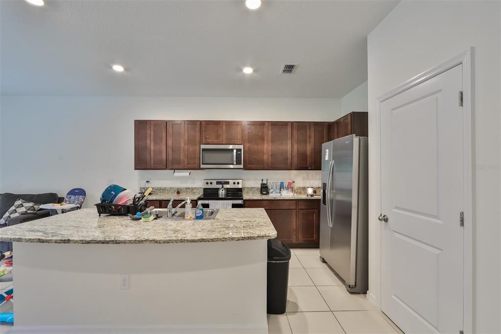 Active With Contract: $2,500 (3 beds, 2 baths, 1707 Square Feet)