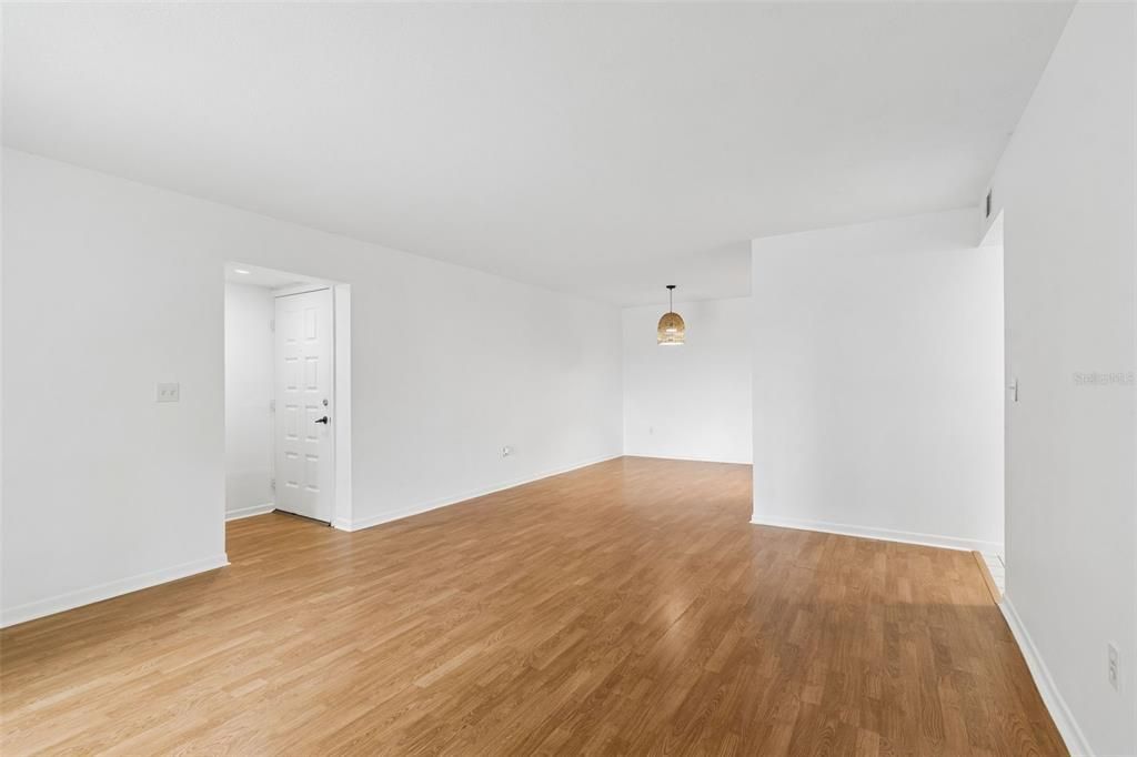 На продажу: $115,000 (1 спален, 1 ванн, 755 Квадратных фут)