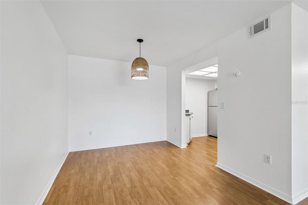 На продажу: $115,000 (1 спален, 1 ванн, 755 Квадратных фут)